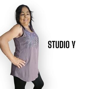 STUDIO Y WOMENS MEDIUM BROWN/GREY SEQUIN BLOUSE